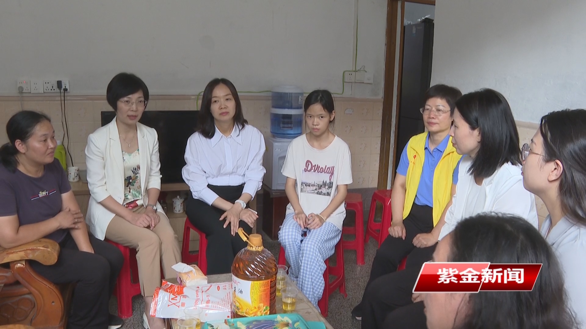 粤丰集团“爱心父母”与受助学生见面
